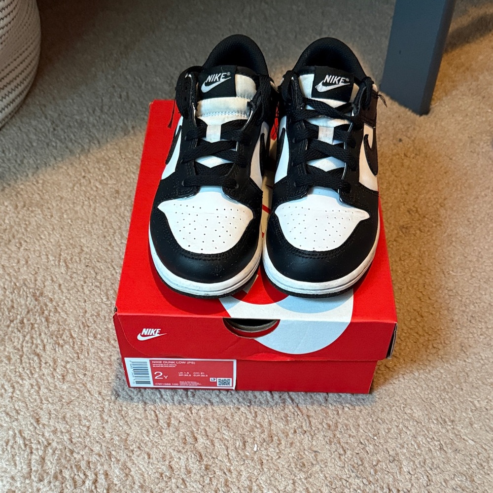 Nike Kids Black and White Sneakers